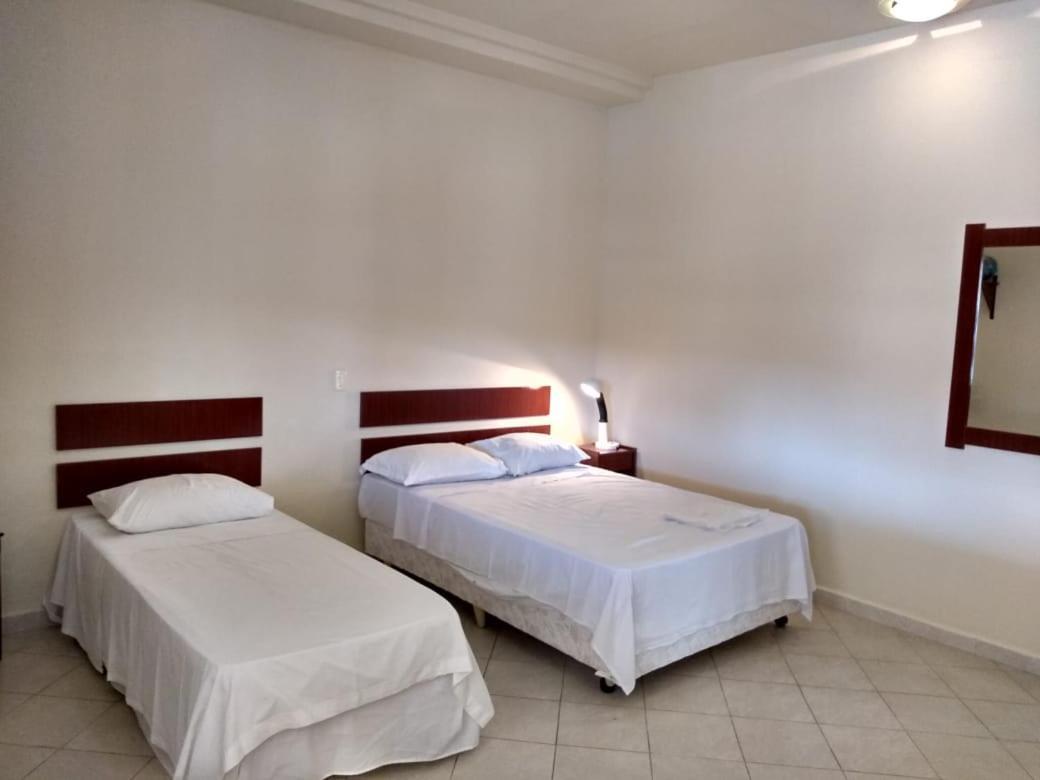 Hotel Veredas Monsenhor Paulo Exteriör bild